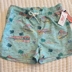 NWT VV Girls Performance Chappy Shorts, Size M